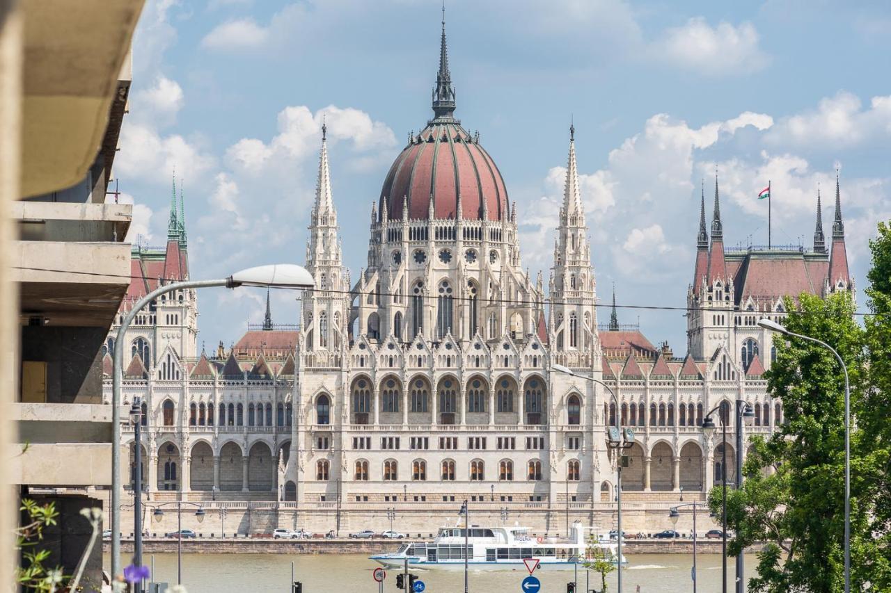 Bright Studio With Parliament View, Free Parking Budapest Eksteriør billede
