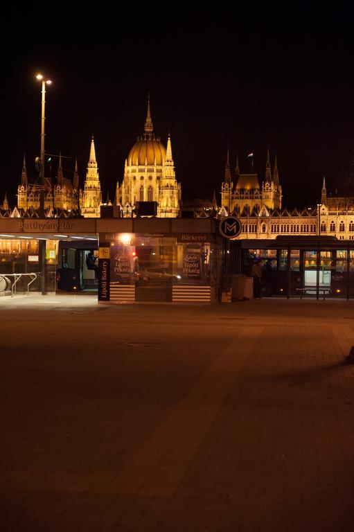 Bright Studio With Parliament View, Free Parking Budapest Værelse billede
